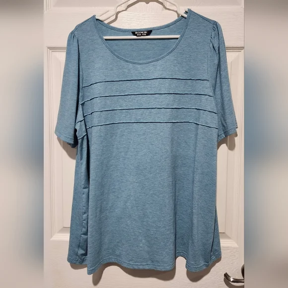 BloomChic Teal Short Sleeve Top Size 1X - Picture 2 of 7
